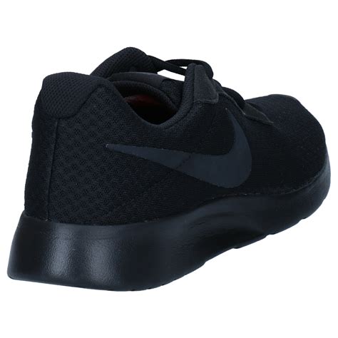 nike tanjun zwarte sneakers
